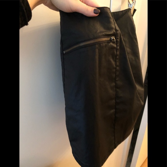Rebecca Minkoff Skirt! Only Worn once! - Picture 5 of 8